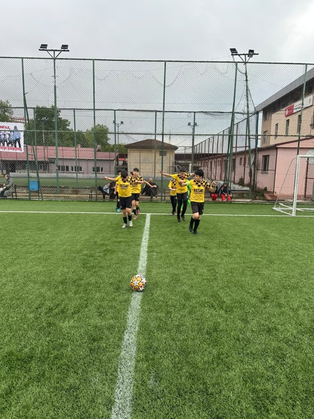 Genç Futbolcular İçin Bireysel Performans Çalışmaları